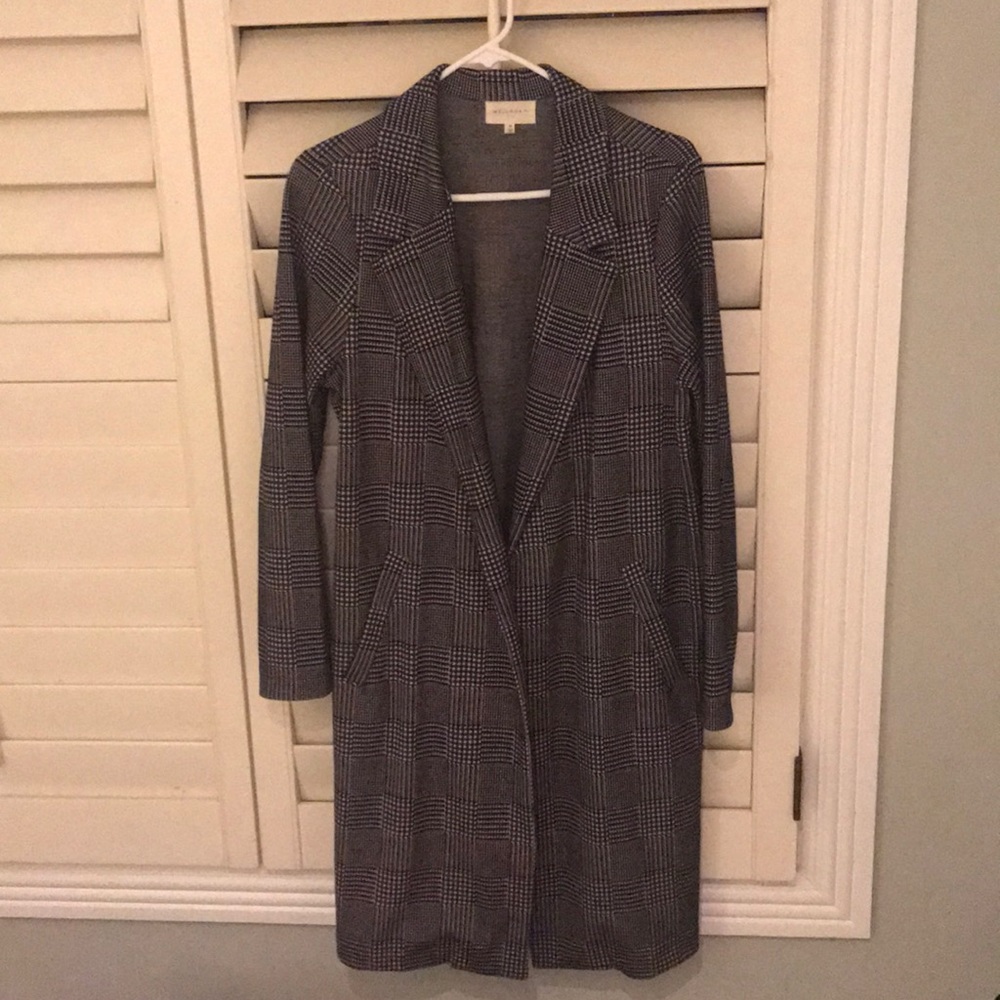 Black & white long blazer/cardigan